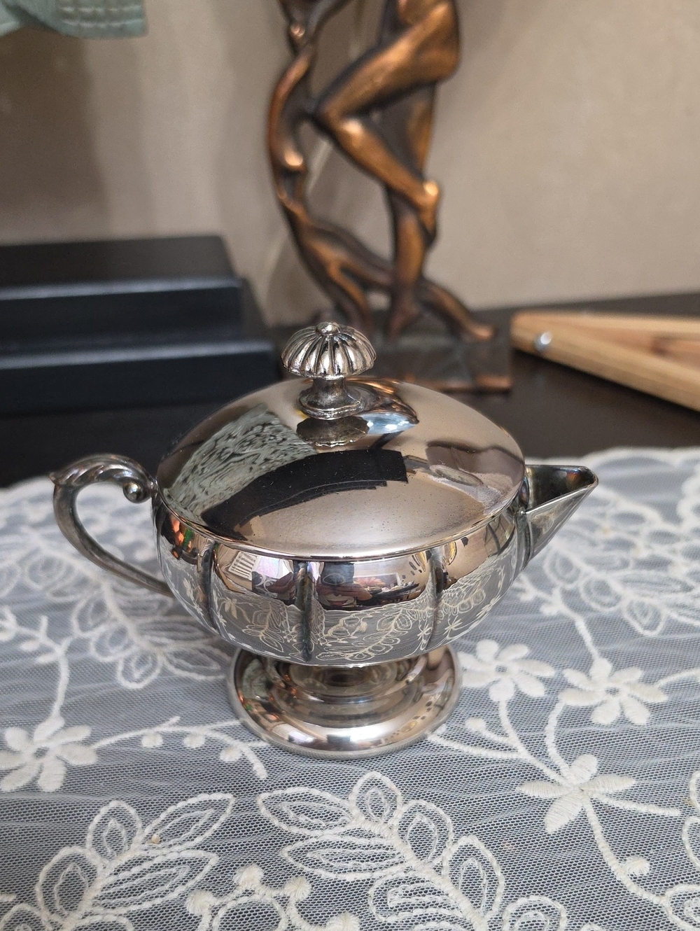 Vtg Elegance Silver-Tone Sugar Bowl with Lid and Handle
